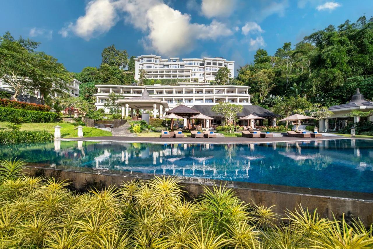सहारा Homm Saranam Baturiti 5*